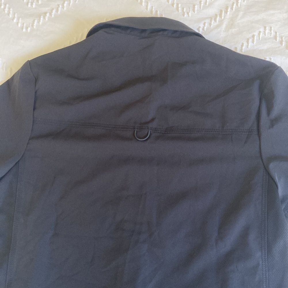 ✨5 for $15✨ Men’s Dickies scrub top - Picture 8 of 8